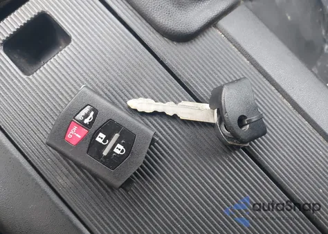 2006 Mazda Mx-5 Grand Touring z USA, uszkodzony, nr VIN JM1NC25F560120116